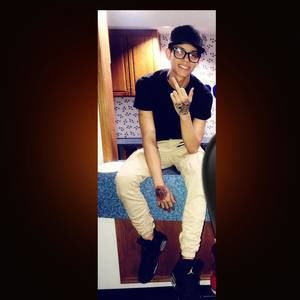 Meet your Posher, Carlos